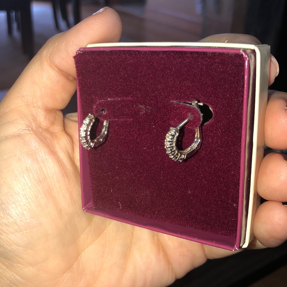 Zales 10k white gold diamond earrings!